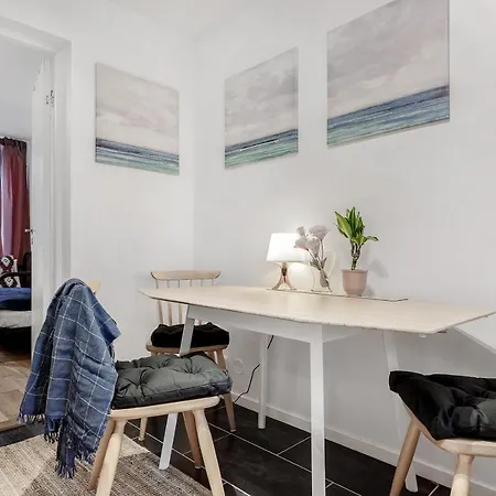 Ls Apartment
